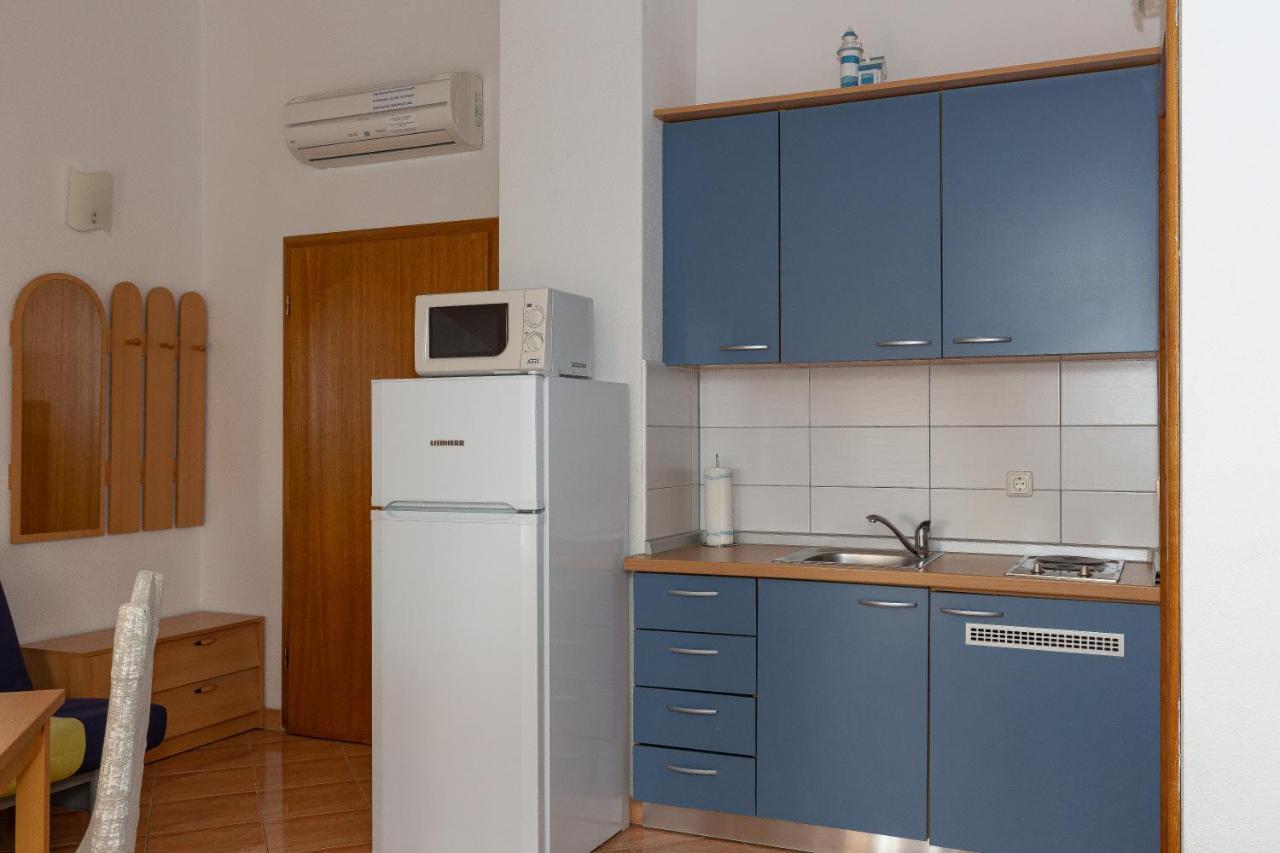 Apartments Dalmata Biograd Na Moru Exterior foto